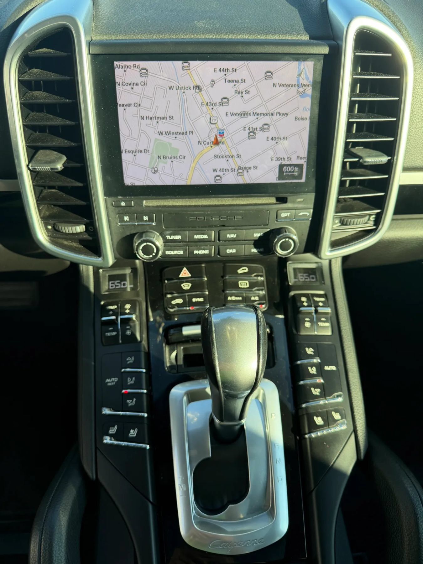 Used 2018 Porsche Cayenne AWD/4WD image 26