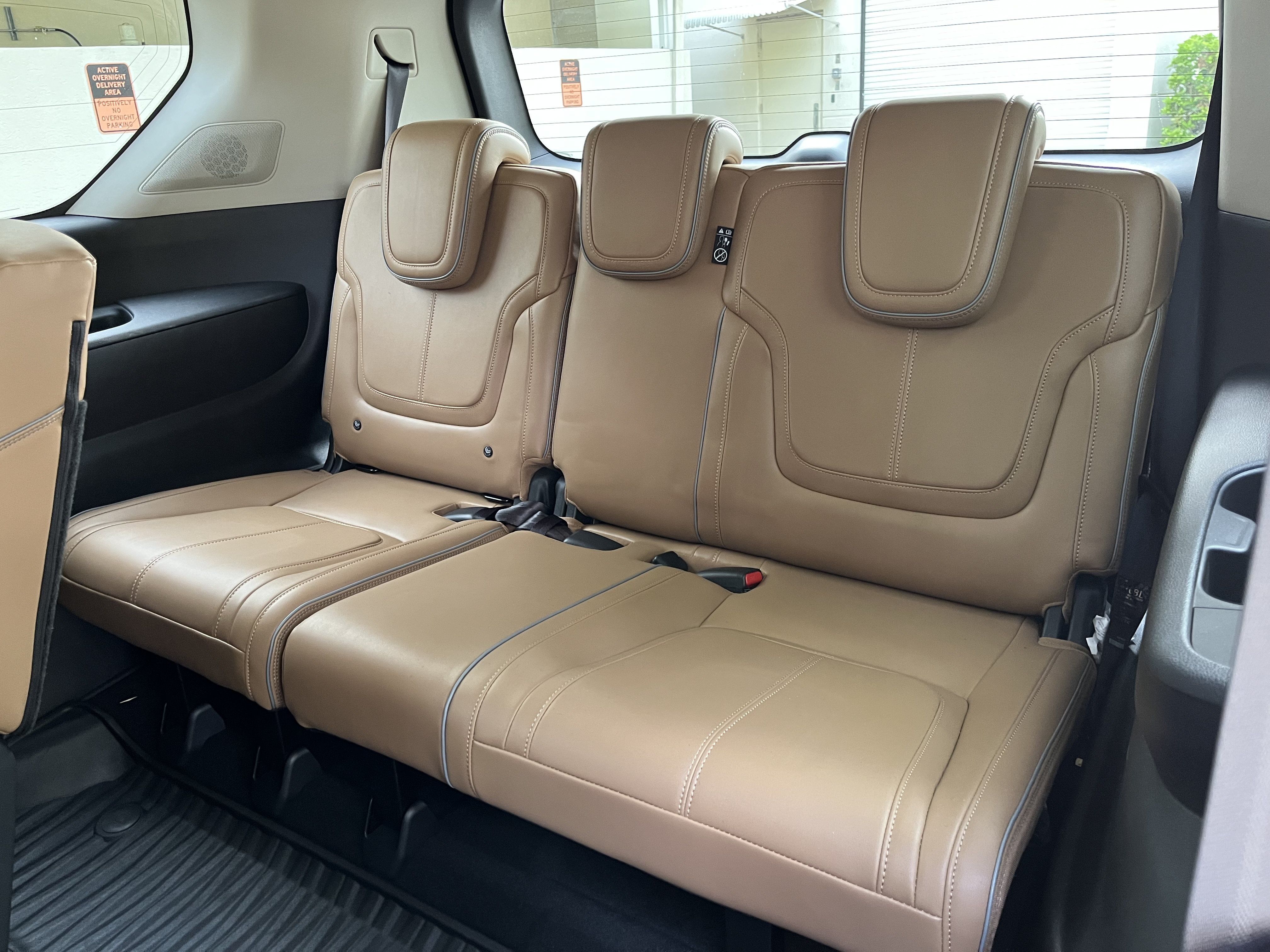 Used 2025 INFINITI QX80 Sensory AWD/4WD image 18
