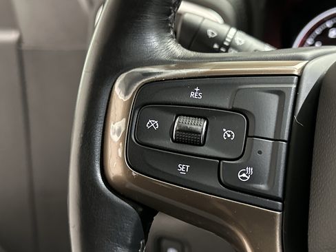 Used 2019 Chevrolet Silverado 1500 High Country w/ Z71 Off-Road Package image 32