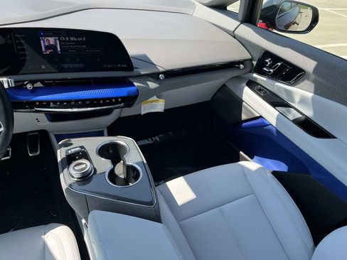 Certified 2025 Cadillac Optiq Sport 1 image 13