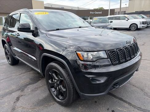 Used 2021 Jeep Grand Cherokee Freedom Edition AWD/4WD image 2