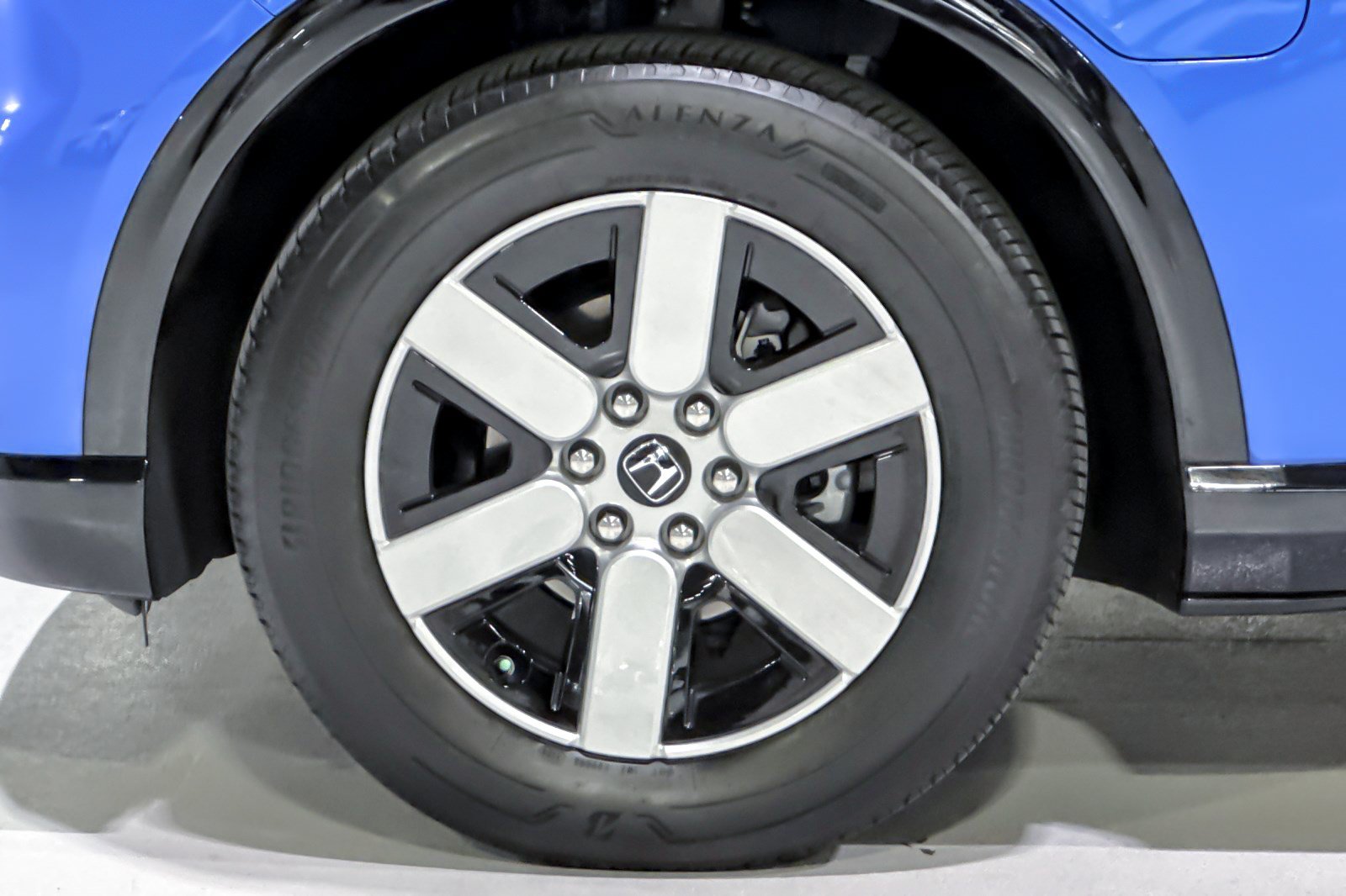 Used 2024 Honda Prologue Touring image 13