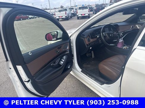 Used 2016 Mercedes-Benz S 550 Sedan image 11