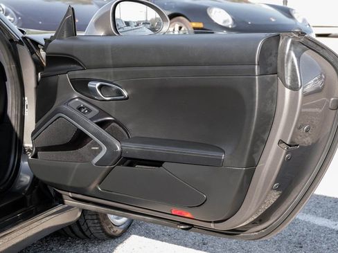 Used 2017 Porsche 911 Carrera image 33