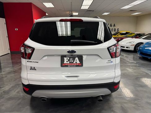 Used 2018 Ford Escape SE image 9