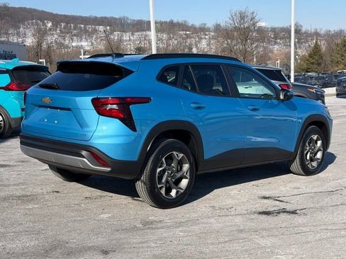 New 2026 Chevrolet Trax LT w/ Driver Confidence Package image 13