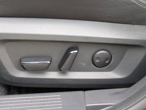 Used 2023 Nissan Rogue SV FWD image 21