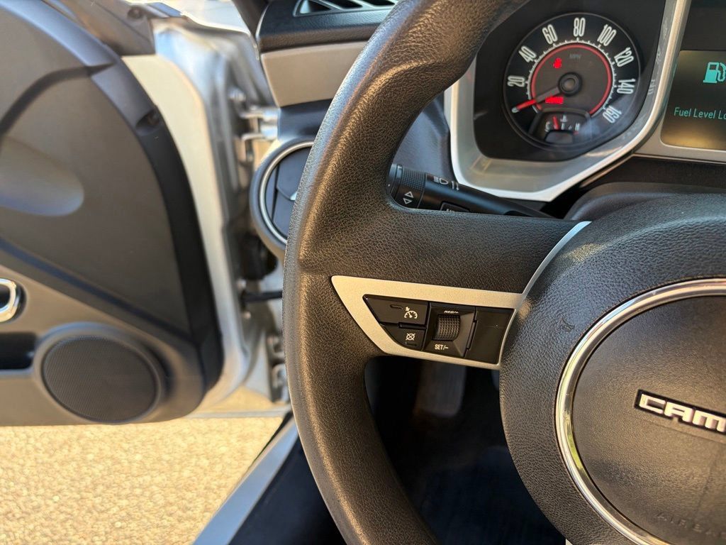 Used 2011 Chevrolet Camaro LS RWD image 14