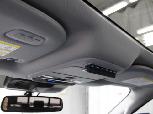 Used 2025 Ford F250 Lariat w/ Lariat Ultimate Package AWD/4WD image 37