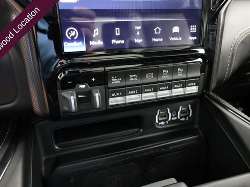 Used 2022 RAM 3500 Limited image 32