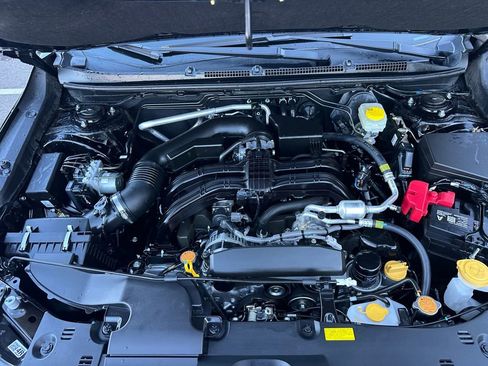 Certified 2025 Subaru Crosstrek 2.5i Limited w/ Crosstrek Mirror Package image 21