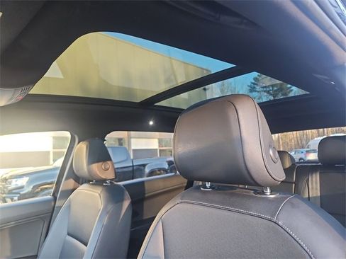 Used 2020 Volkswagen Tiguan SE R-Line w/ 3rd Row Seat Package image 19