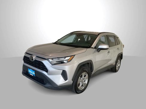 Used 2025 Toyota RAV4 XLE AWD/4WD image 1