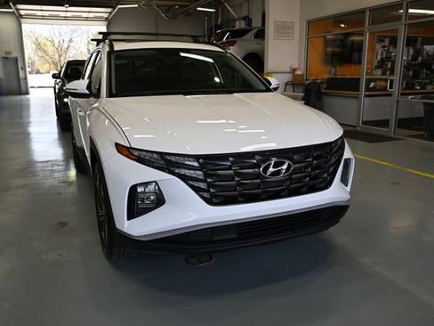 Used 2023 Hyundai Tucson SEL w/ Convenience Package FWD image 3
