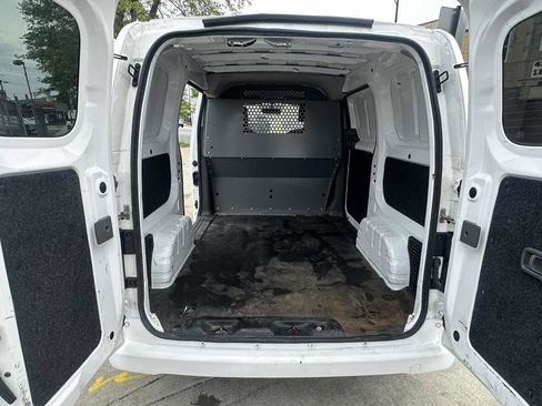 Used 2017 Nissan NV200 SV w/ Back Door Glass Package image 25