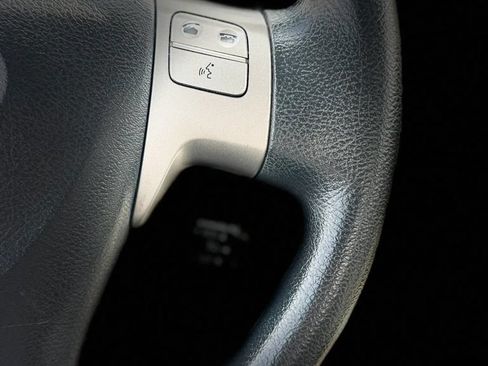 Used 2012 Toyota Corolla LE w/ Premium Pkg FWD image 35