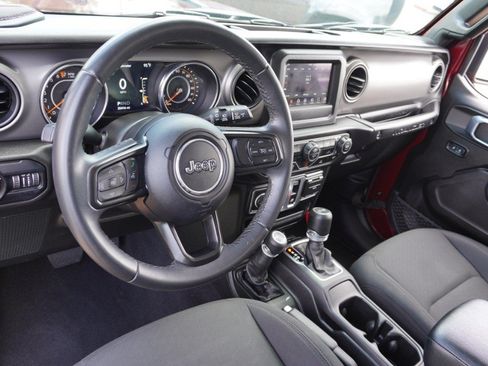 Used 2022 Jeep Wrangler Sport AWD/4WD image 24