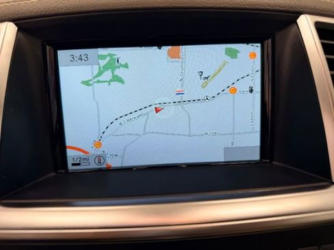Used 2015 Mercedes-Benz GL 450 4MATIC w/ Appearance Package image 38