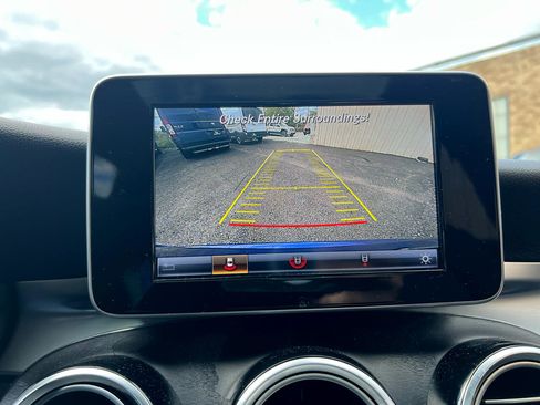 Used 2018 Mercedes-Benz GLC 300 4MATIC w/ AMG Line image 40