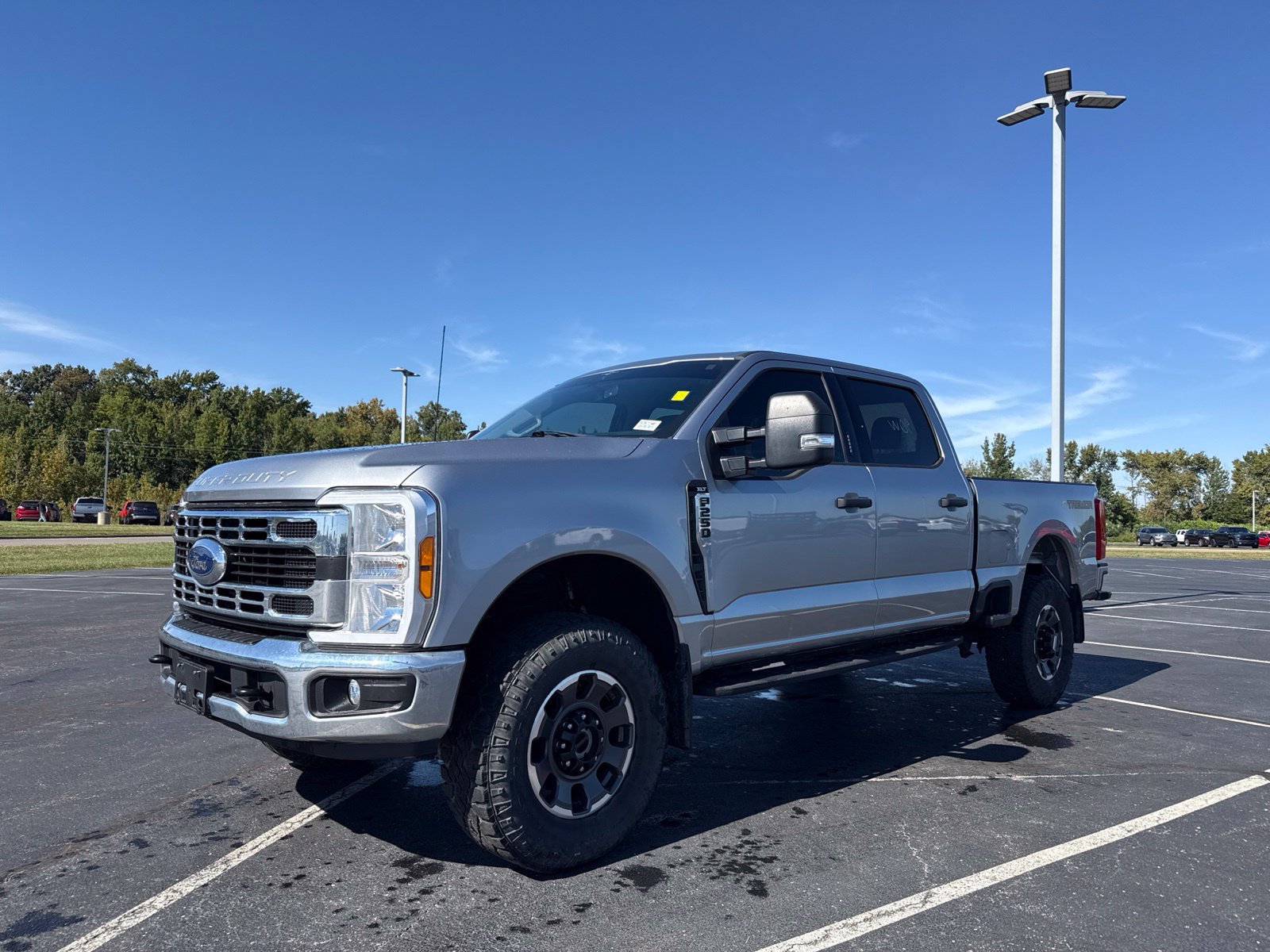 Used 2023 Ford F250 XLT w/ Tremor Off-Road Package AWD/4WD image 9