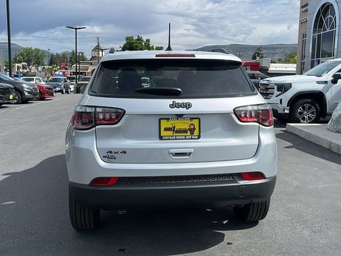 New 2026 Jeep Compass Latitude AWD/4WD image 6