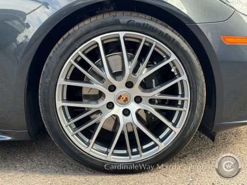 Used 2022 Porsche Panamera 4S w/ Premium Package AWD/4WD image 12