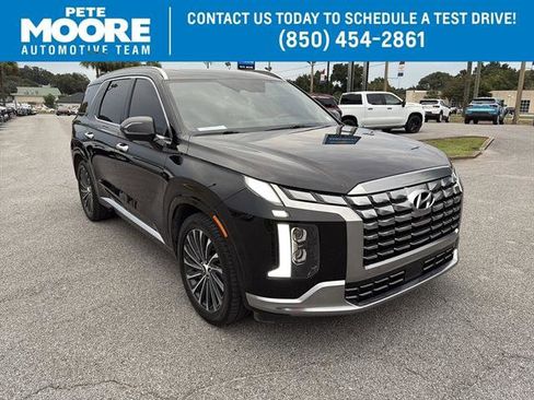 Used 2023 Hyundai Palisade Calligraphy image 1