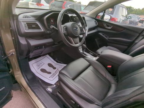 Used 2023 Subaru Ascent Touring AWD/4WD image 7