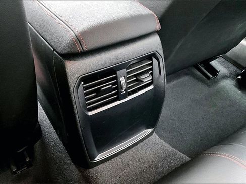 Used 2025 BMW M2 w/ Lighting Package image 10