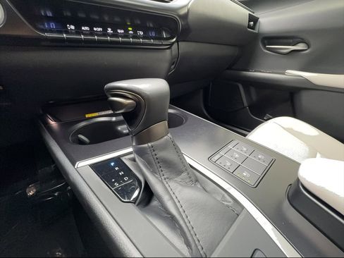 Used 2024 Lexus UX 250h FWD w/ Premium Package image 43