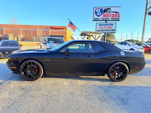 Used 2010 Dodge Challenger SRT8 w/ SRT Option Group II image 2