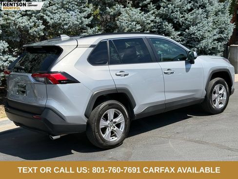 Used 2025 Toyota RAV4 XLE AWD/4WD image 9