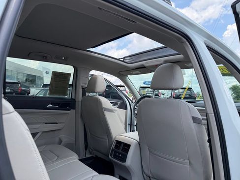 Used 2021 Volkswagen Atlas SEL Premium AWD/4WD image 22