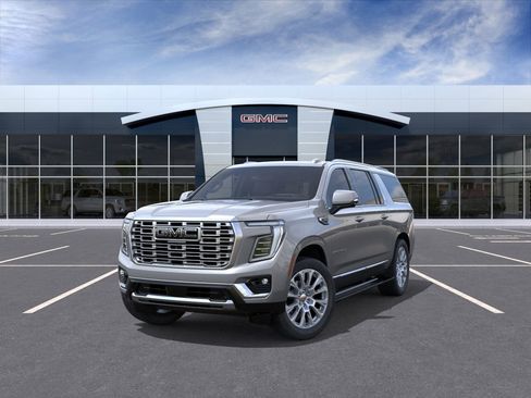 New 2026 GMC Yukon XL Denali w/ Sun & Power Step Package image 32