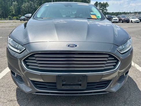 Used 2016 Ford Fusion SE w/ Equipment Group 502A FWD image 8
