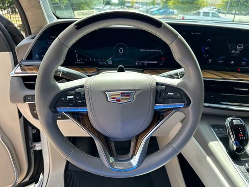 Used 2024 Cadillac Escalade ESV Sport Platinum AWD/4WD image 25