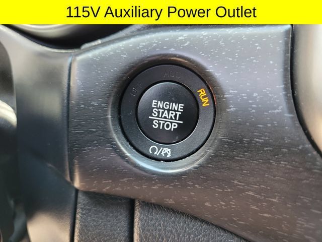 Used 2018 Jeep Grand Cherokee Altitude AWD/4WD image 30