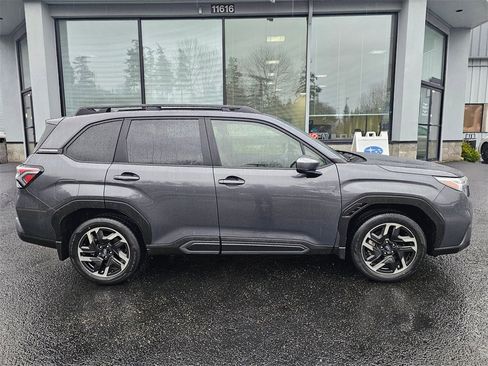 Certified 2025 Subaru Forester Limited image 8