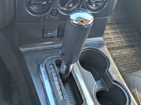 Used 2010 Ford Explorer Sport Trac XLT AWD/4WD image 25