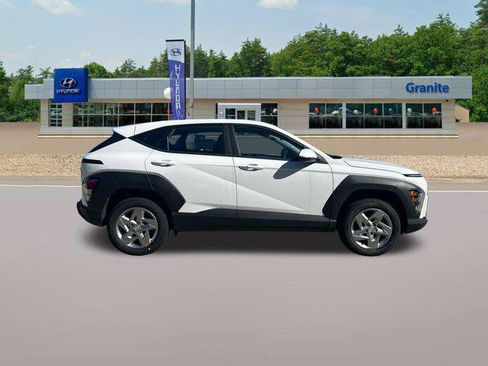 New 2026 Hyundai Kona SE AWD/4WD image 4
