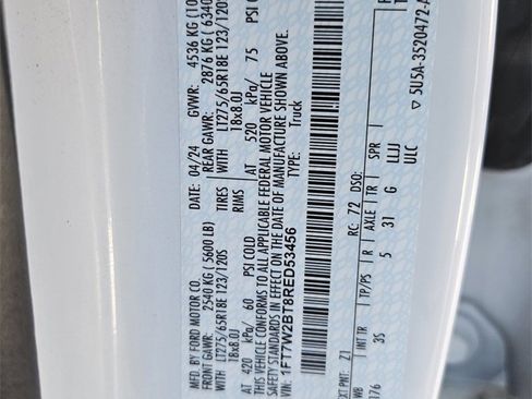 Used 2024 Ford F250 XLT image 44