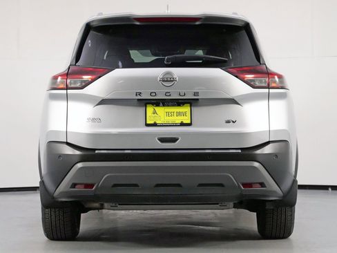Used 2023 Nissan Rogue SV w/ SV Premium B Package image 10