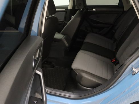 Used 2025 Volkswagen Jetta SE image 30