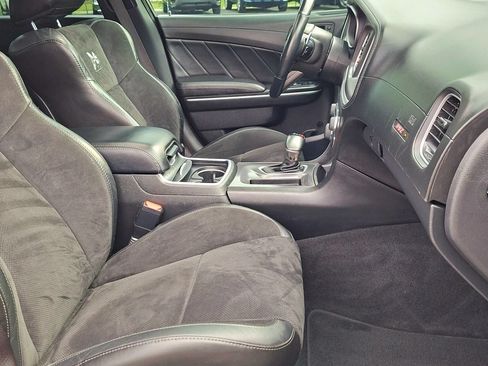 Used 2022 Dodge Charger Scat Pack RWD image 17