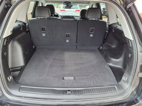 Used 2023 Jeep Grand Cherokee Limited image 20