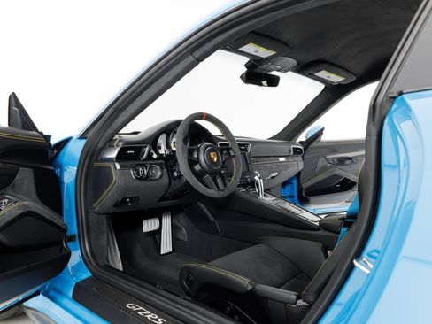 Used 2018 Porsche 911 GT2 RS RWD image 14