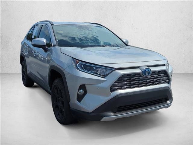 Certified 2020 Toyota RAV4 Limited w/ Limited Grade Weather Package AWD/4WD image 3