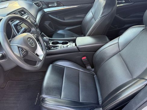 Used 2019 Nissan Maxima 3.5 SL w/ Floor Mat Group image 5