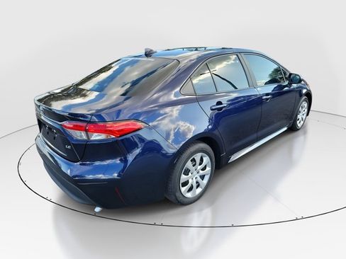 Used 2023 Toyota Corolla LE image 35