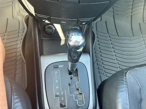 Used 2011 Hyundai Elantra FWD image 12